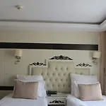 Comfort Elite Old Hotel 3*