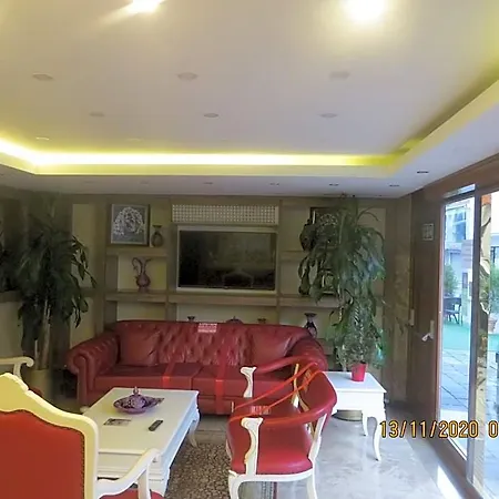 Comfort Elite Old Hotel 3*