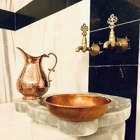 Comfort Elite Old Hotel 3*